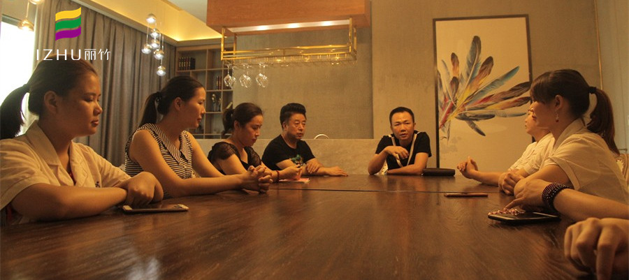 南寧美容學(xué)校|美業(yè)等風(fēng)也等你