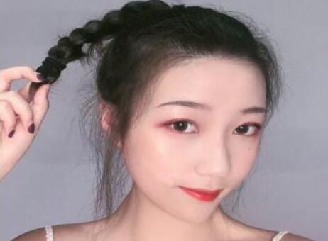 手殘黨福利！日常又減齡的6款少女發(fā)型