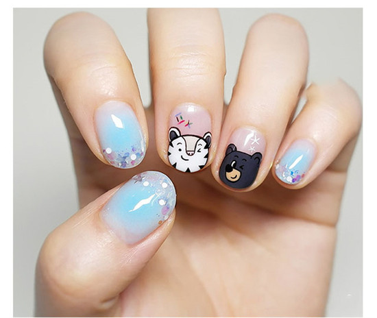 南寧美甲學(xué)校：送你一份藍色腮紅美甲教程