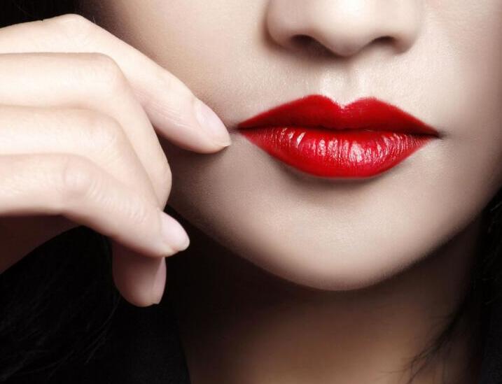 廣西紋繡學校：紋唇操作的技巧