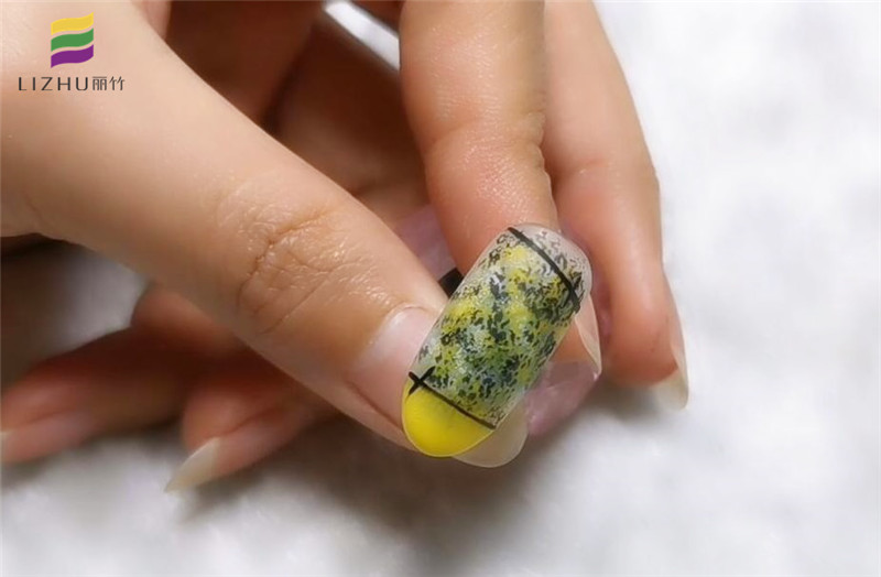 美甲基礎知識（貼甲，卸甲）技巧