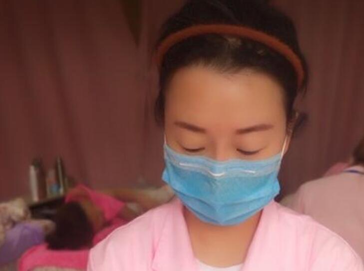 美容學(xué)員感言：謝謝，沒(méi)關(guān)系！