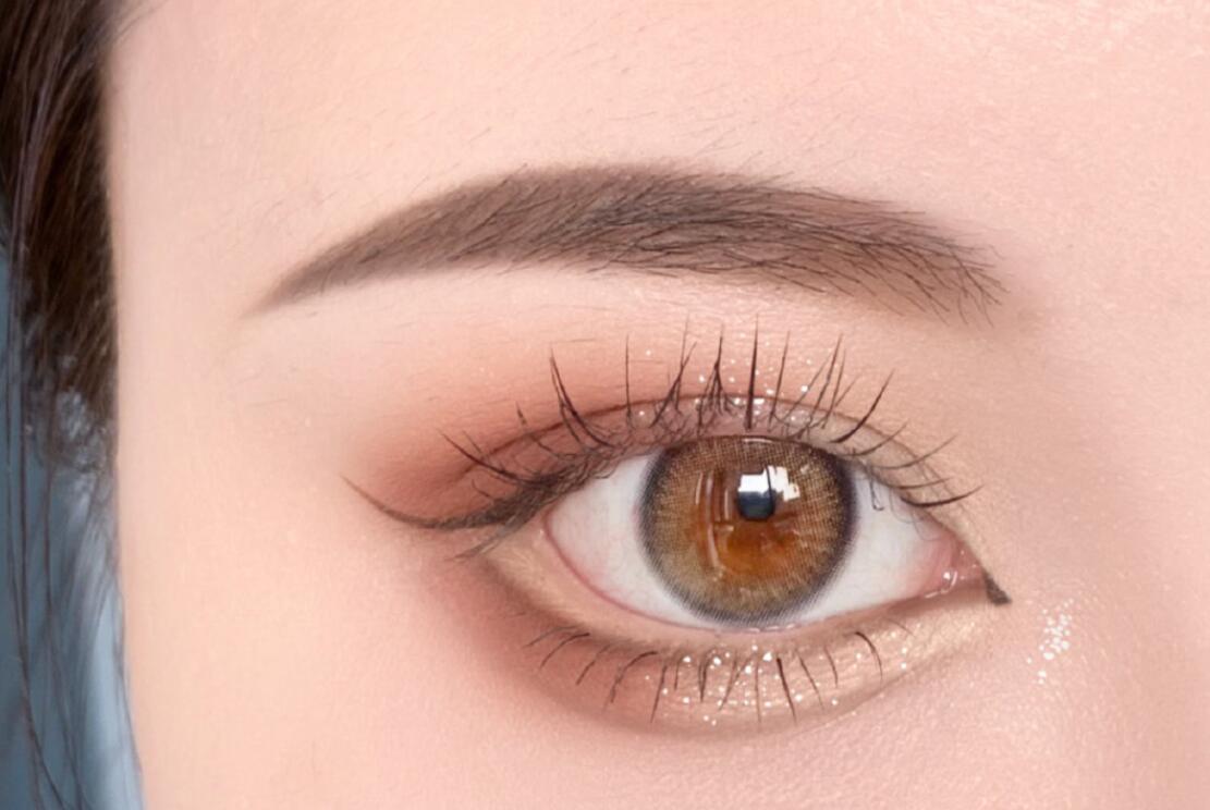 “玫瑰冰茶”眼妝教程，體現(xiàn)南寧化妝班哪家好