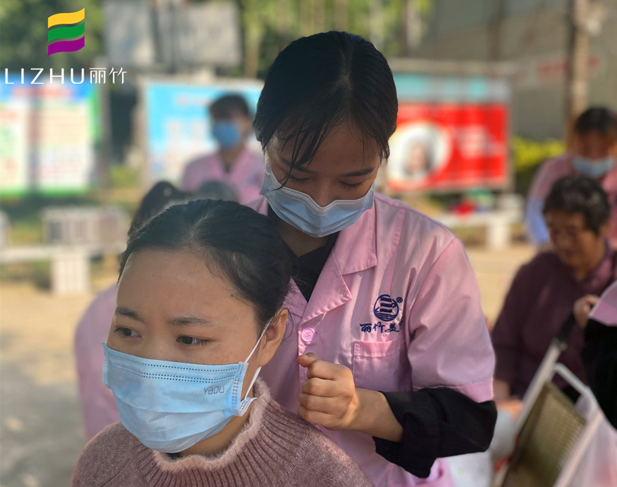 感謝學(xué)校！感謝老師！感謝同學(xué)---南寧美容學(xué)校學(xué)子感言