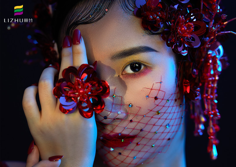 復(fù)古奢華面紗造型