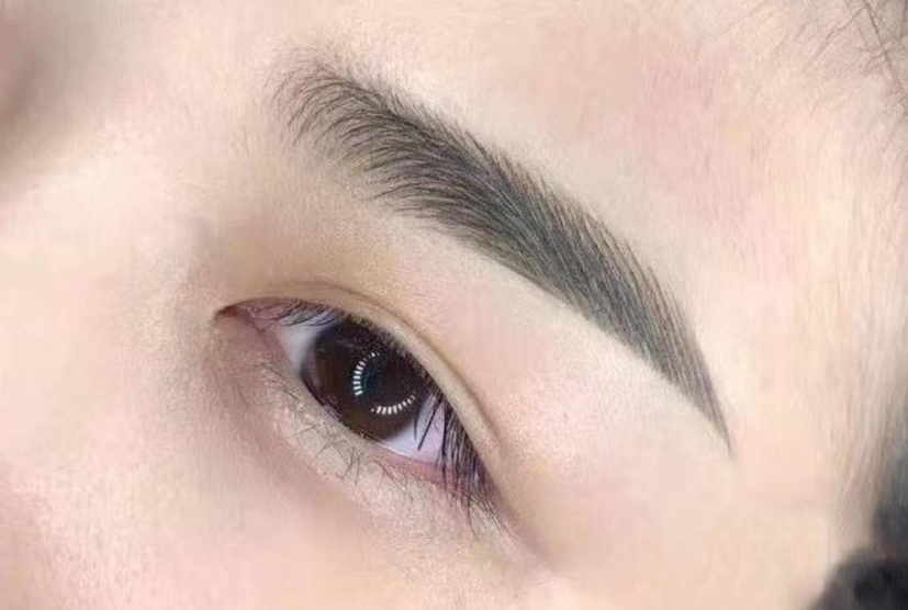 廣西學(xué)紋眉：紋眉哪種好看自然？