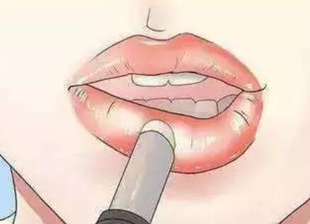 涂唇膏的注意事項，南寧美容護膚管理培訓