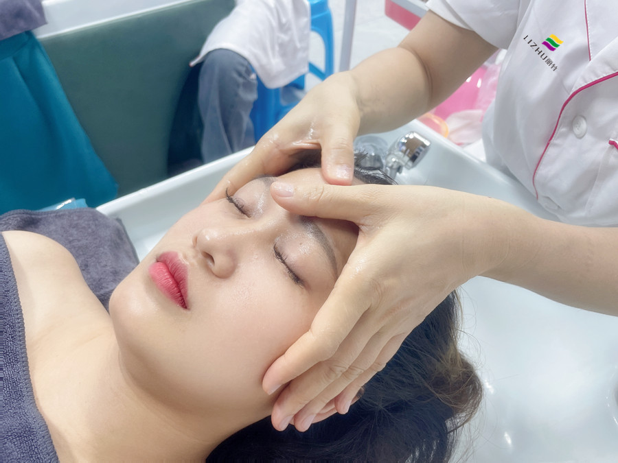 睡出來的好皮膚，南寧美容皮膚護(hù)解析