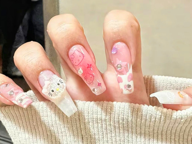 凱蒂貓美甲，南寧美甲款式造型學(xué)校分享