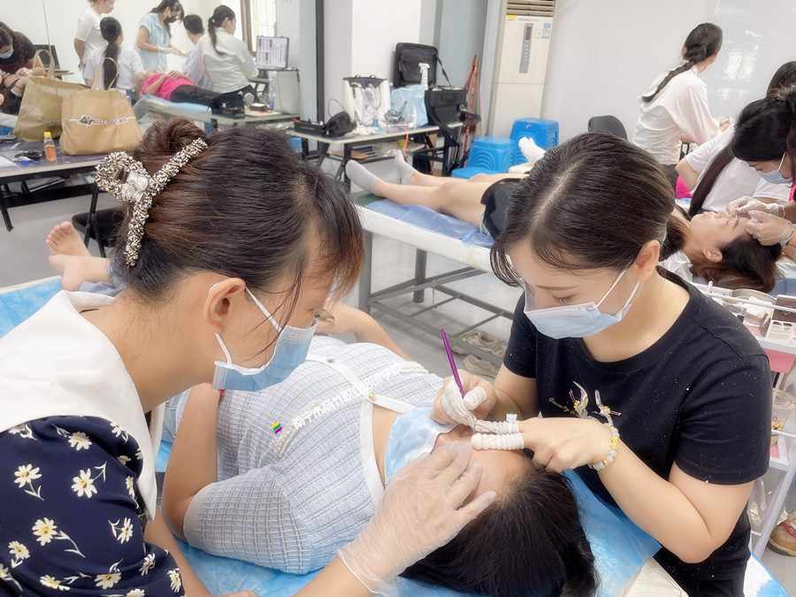 廣西紋繡哪里可以進(jìn)修？色乳的選擇