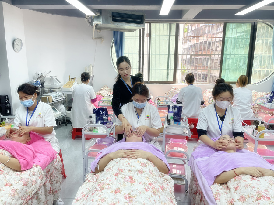 廣西皮膚管理美容師：換季如何正確護(hù)膚？