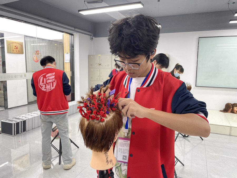 女士流行燙發(fā)款式：燙發(fā)類型有哪些？