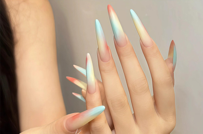 在逃公主美甲，南寧美甲造型設(shè)計學(xué)校推薦