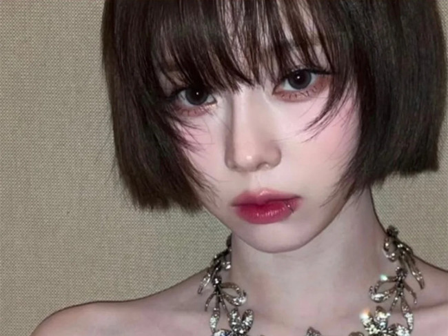 金玟庭眼妝教程，從零開始學(xué)化妝南寧