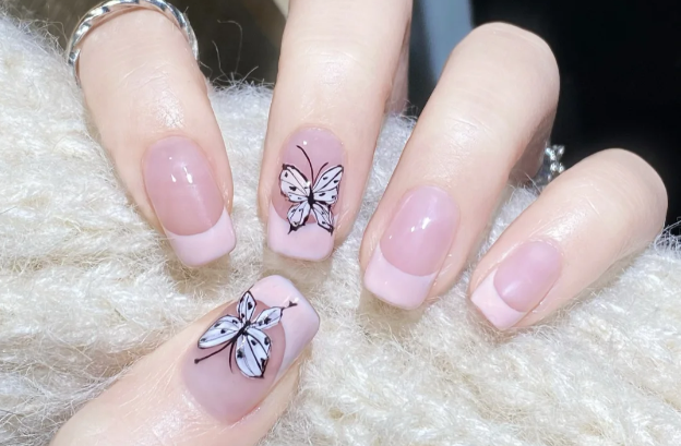 法式蝴蝶美甲，南寧美甲進(jìn)修學(xué)校分享教程