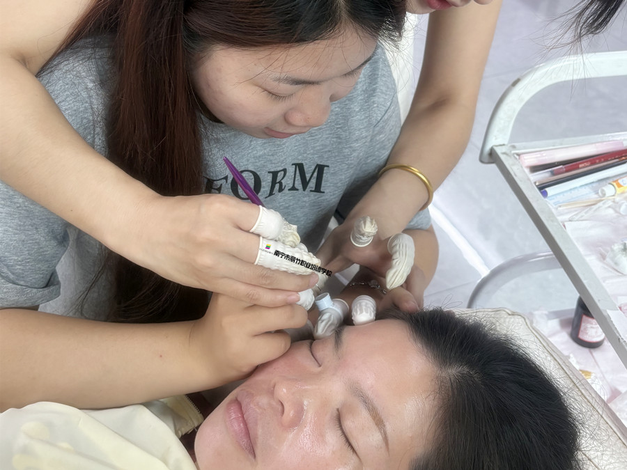 廣西紋眉操作：紋眉脫痂后為什么不上色？